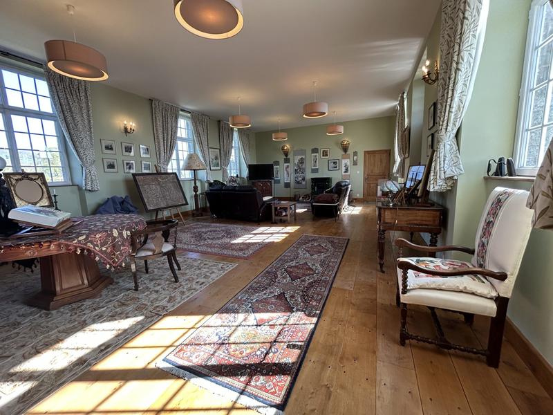 Maison ancienne - 285 m² - 8 pièces