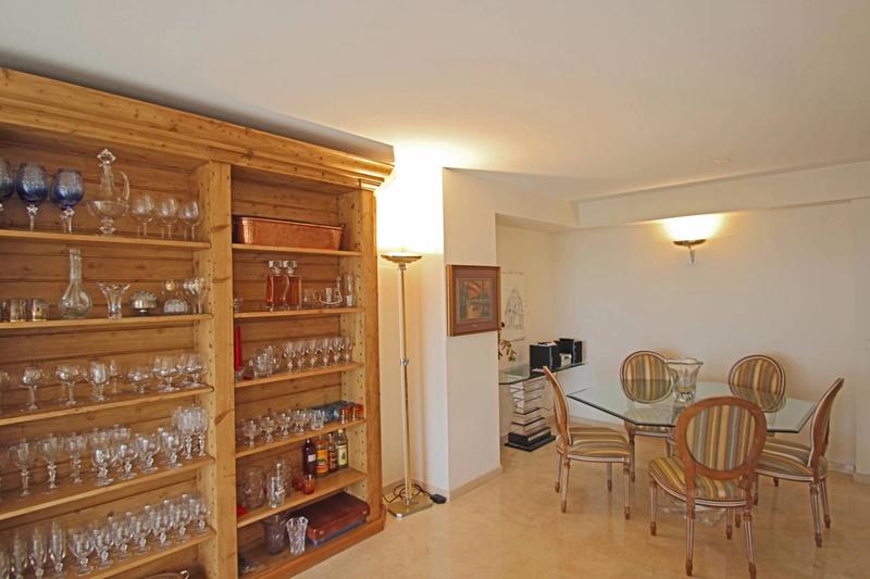 Appartement - 85 m² - 3 pièces