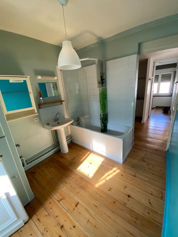 Appartement - 60 m² - 3 pièces