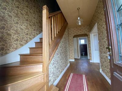 Maison - 161 m² - 8 pièces