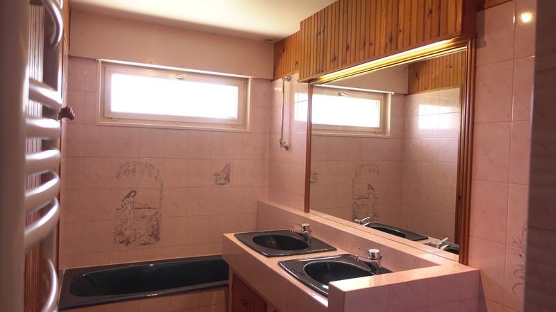 Maison - 186 m² - 7 pièces