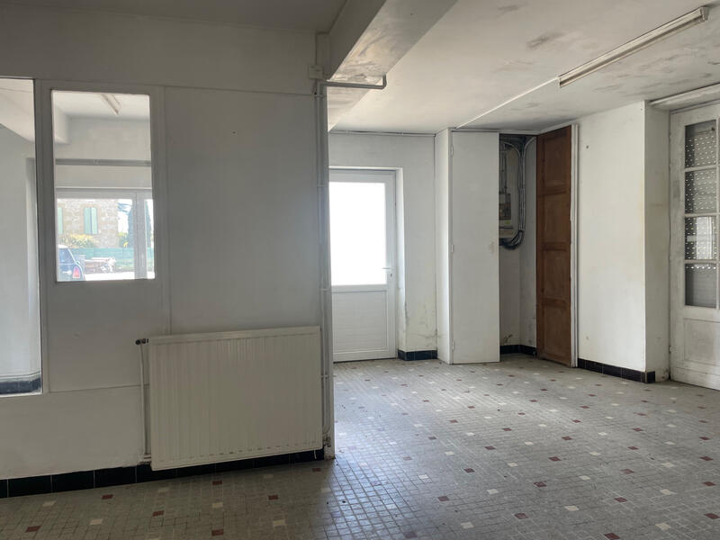 Maison - 230 m² - 6 pièces