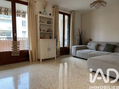 Appartement - 75 m² - 3 pièces