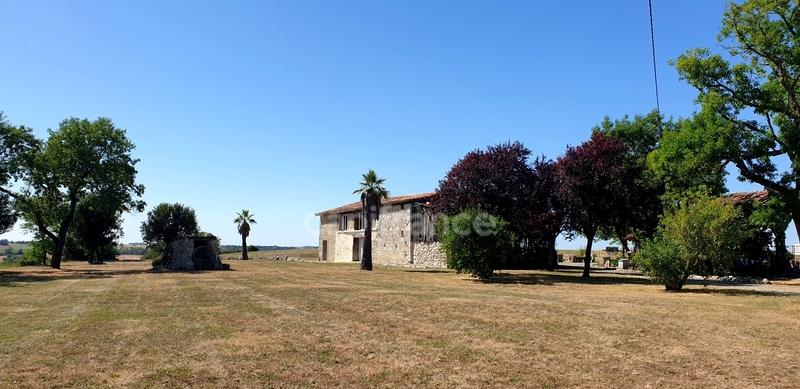 Propriété - 220 m² - 7 pièces