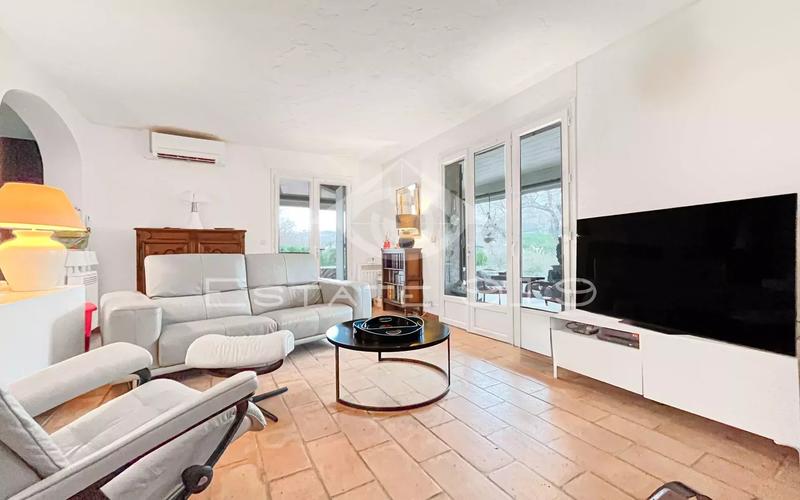 Villa - 120 m² - 5 pièces