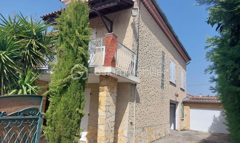 Maison - 161 m² - 7 pièces