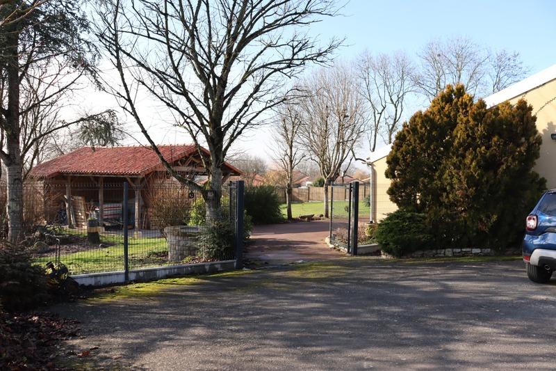 Maison - 252 m² - 8 pièces