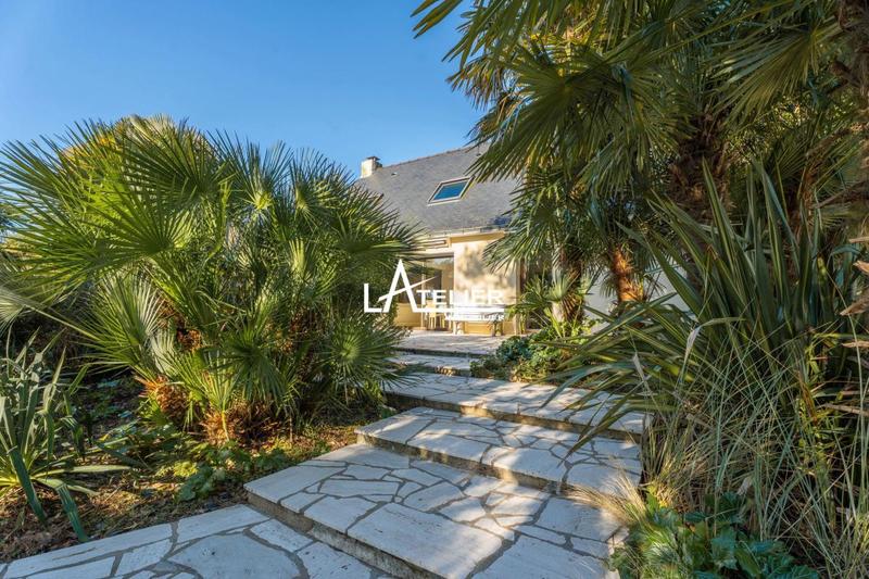 Propriété - 173 m² - 6 pièces