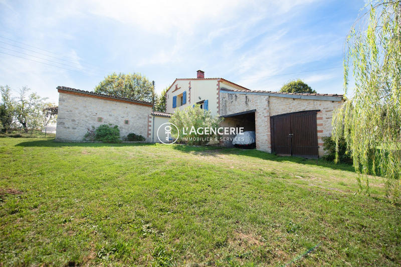 Maison - 210 m² - 6 pièces