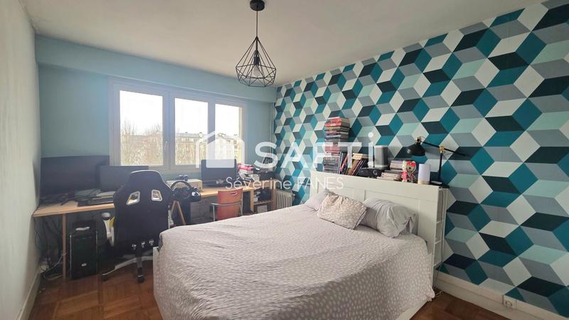 Appartement - 95 m² - 3 pièces