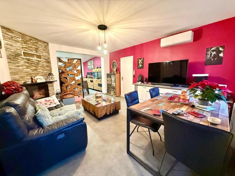 Maison - 97 m² - 5 pièces