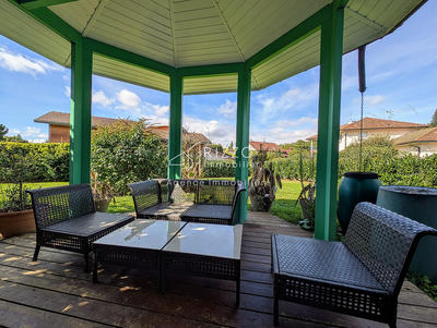 Villa - 161 m² - 6 pièces