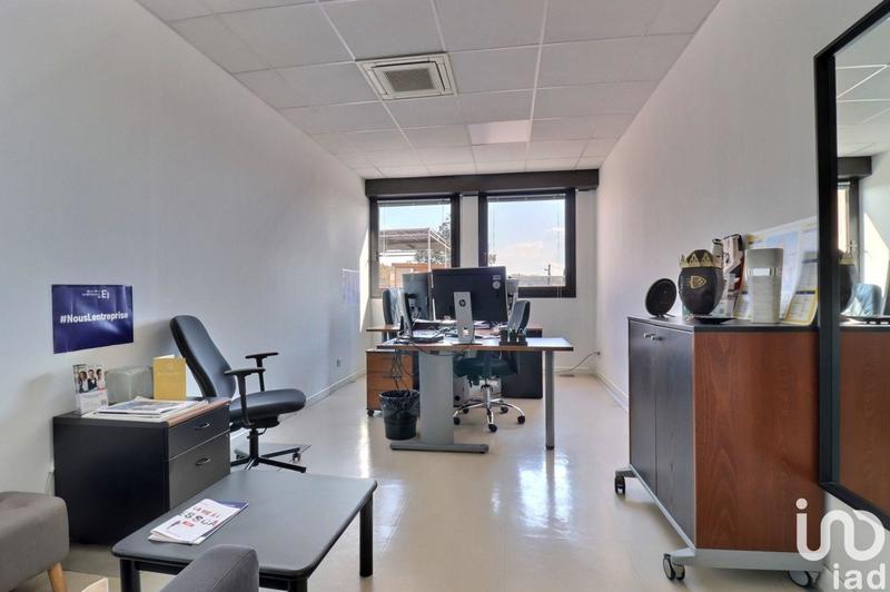 Local commercial - 998 m²