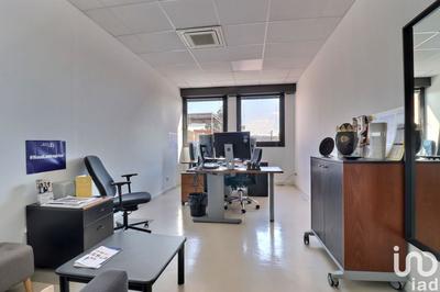 Local commercial - 998 m²