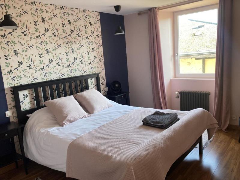 Maison - 250 m² - 6 pièces