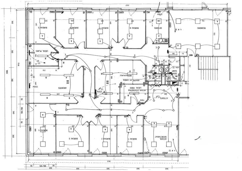 Bureau - 373 m² - 2 pièces