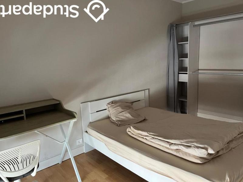 Chambre - 10 m² - 1 pièce