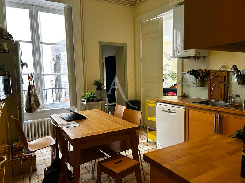 Appartement - 110 m² - 4 pièces