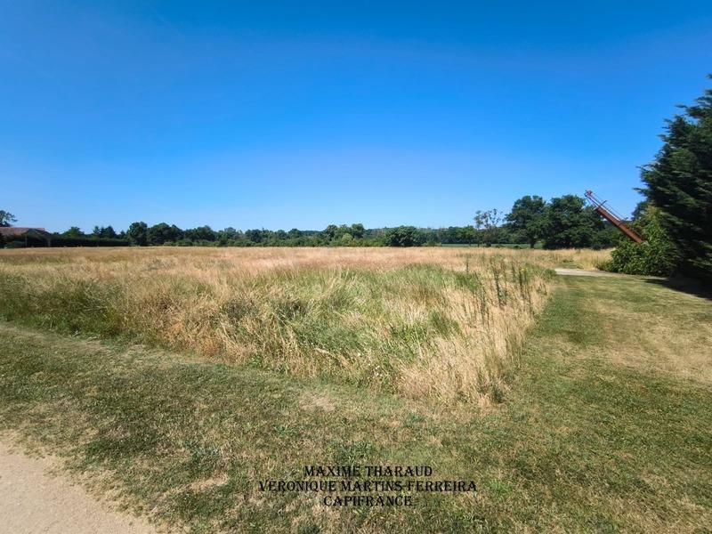 Propriété - 327 m² - 11 pièces