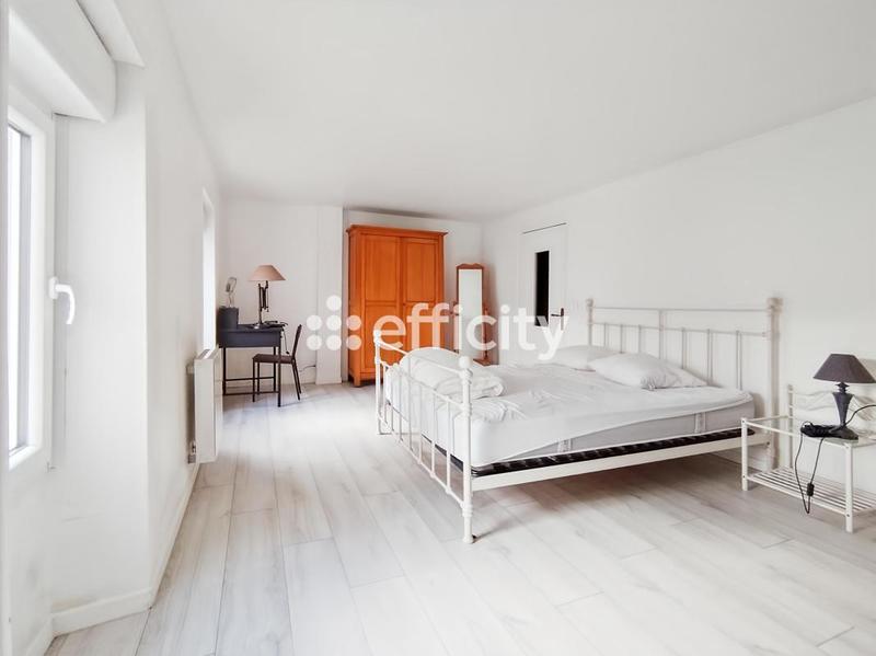 Maison - 160 m² - 5 pièces