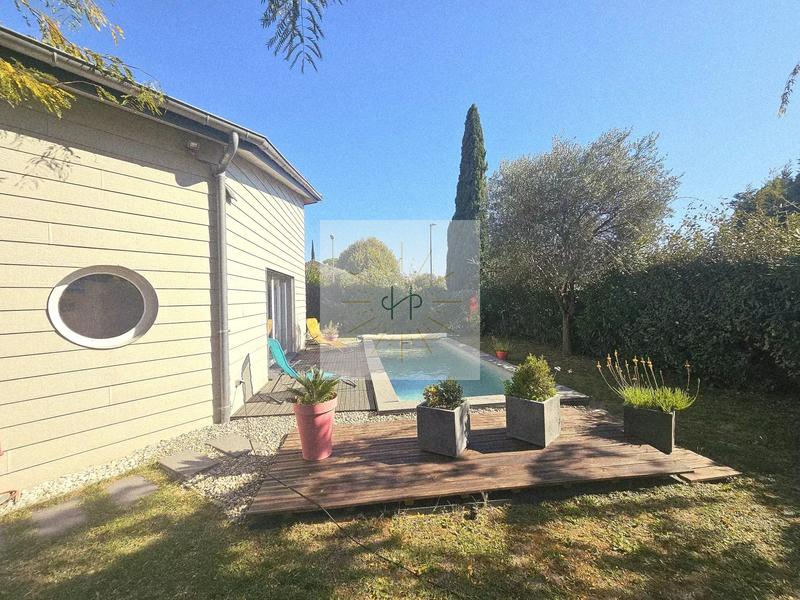 Maison - 176 m² - 7 pièces