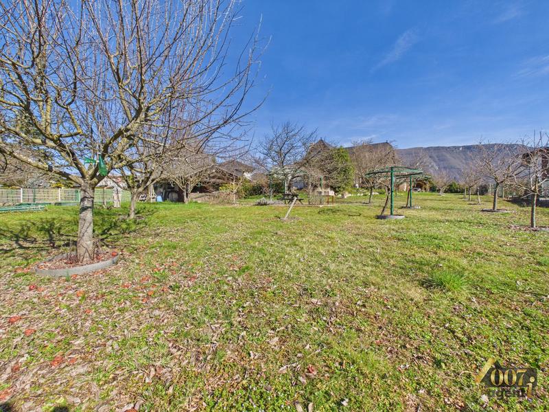 Maison - 237 m² - 7 pièces