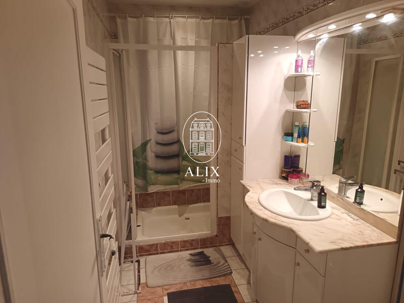 Maison - 84 m² - 4 pièces