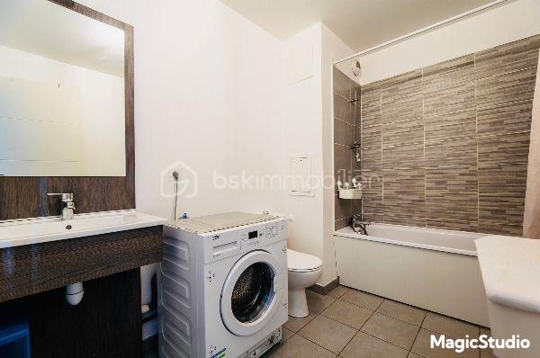 Appartement - 90 m² - 5 pièces