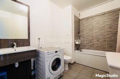 Appartement - 90 m² - 5 pièces