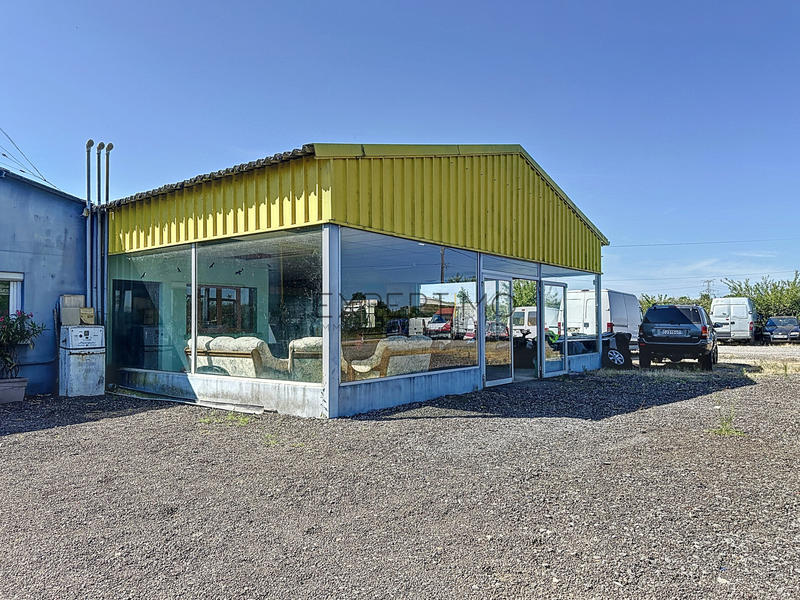 Local d'activités - 300 m²