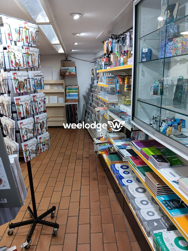 Fonds de commerce - 180 m²