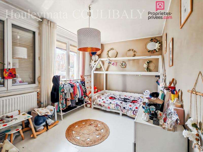 Maison - 111 m² - 5 pièces