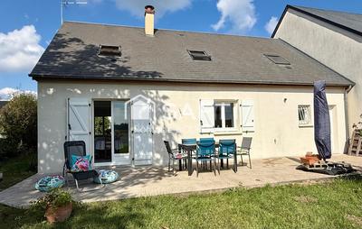 Maison - 94 m² - 6 pièces