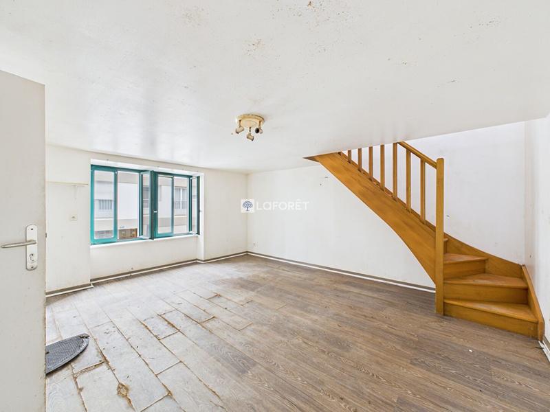 Immeuble - 177 m² - 7 pièces