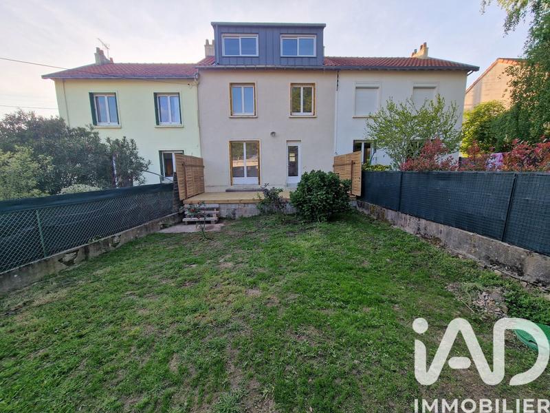 Maison - 127 m² - 8 pièces