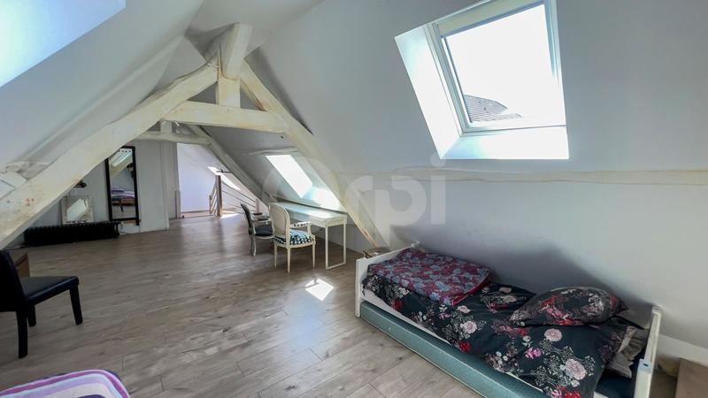 Maison - 110 m² - 5 pièces