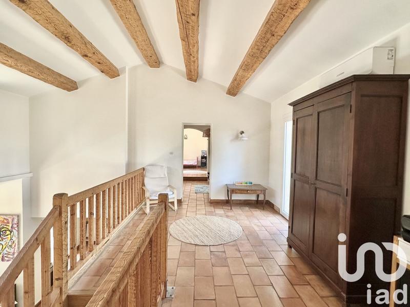 Maison - 230 m² - 6 pièces