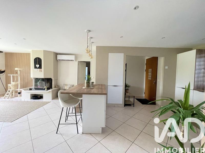 Maison - 137 m² - 5 pièces