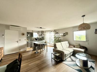 Appartement ancien - 65 m² - 3 pièces