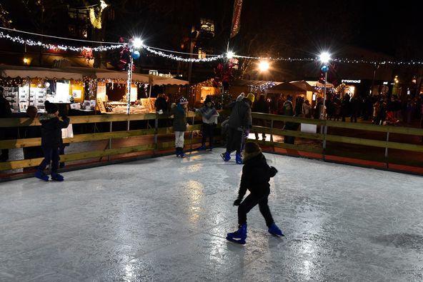 Marché de noël et village de noël