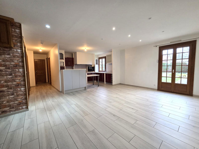 Maison - 94 m² - 5 pièces