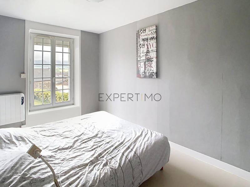 Maison - 184 m² - 9 pièces