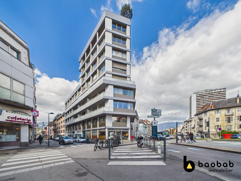 Appartement - 117 m² - 3 pièces