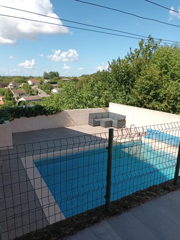 Maison - 200 m² - 8 pièces