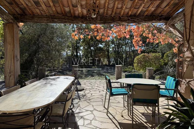 Villa - 188 m² - 8 pièces