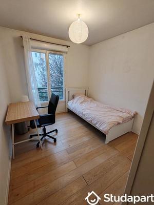 Chambre - 12 m² - 1 pièce