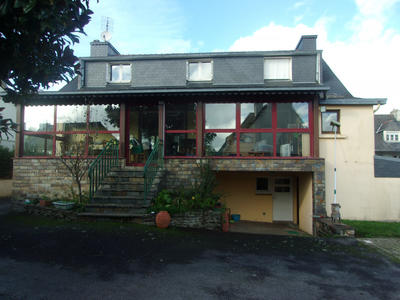 Maison - 143 m² - 6 pièces