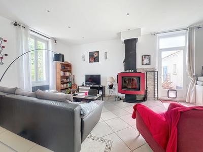 Maison - 150 m² - 6 pièces