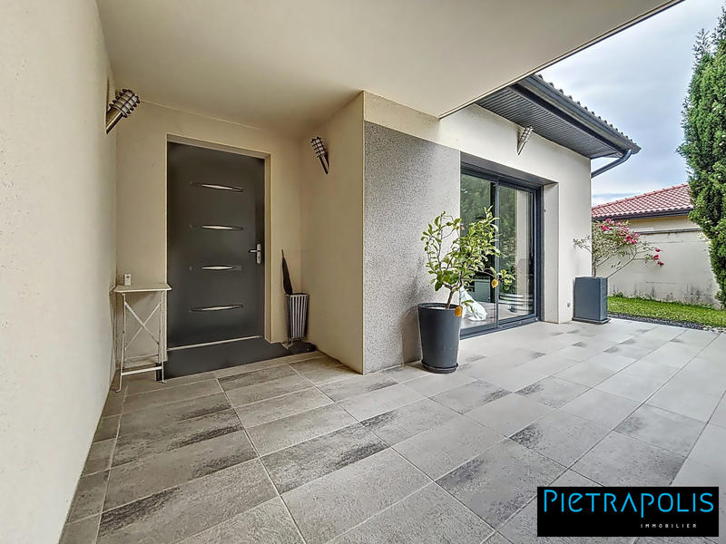 Maison - 140 m² - 5 pièces