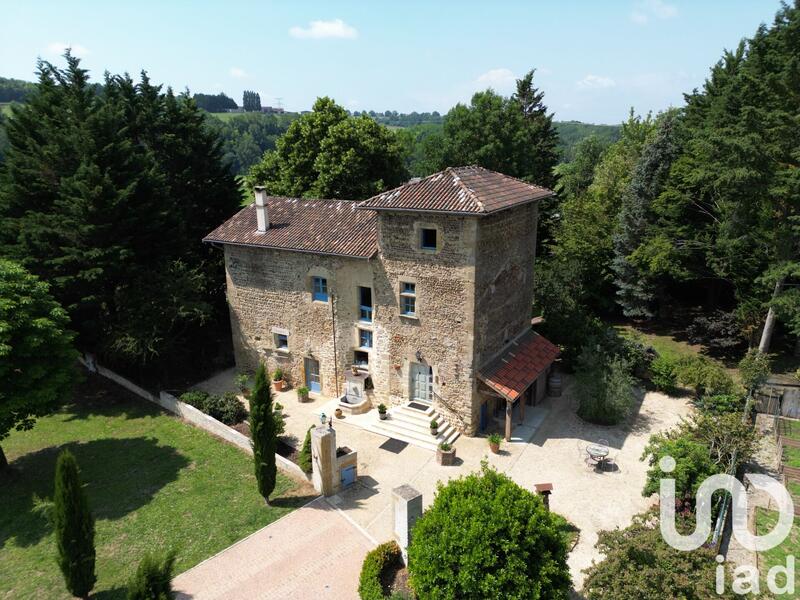 Maison - 185 m² - 6 pièces